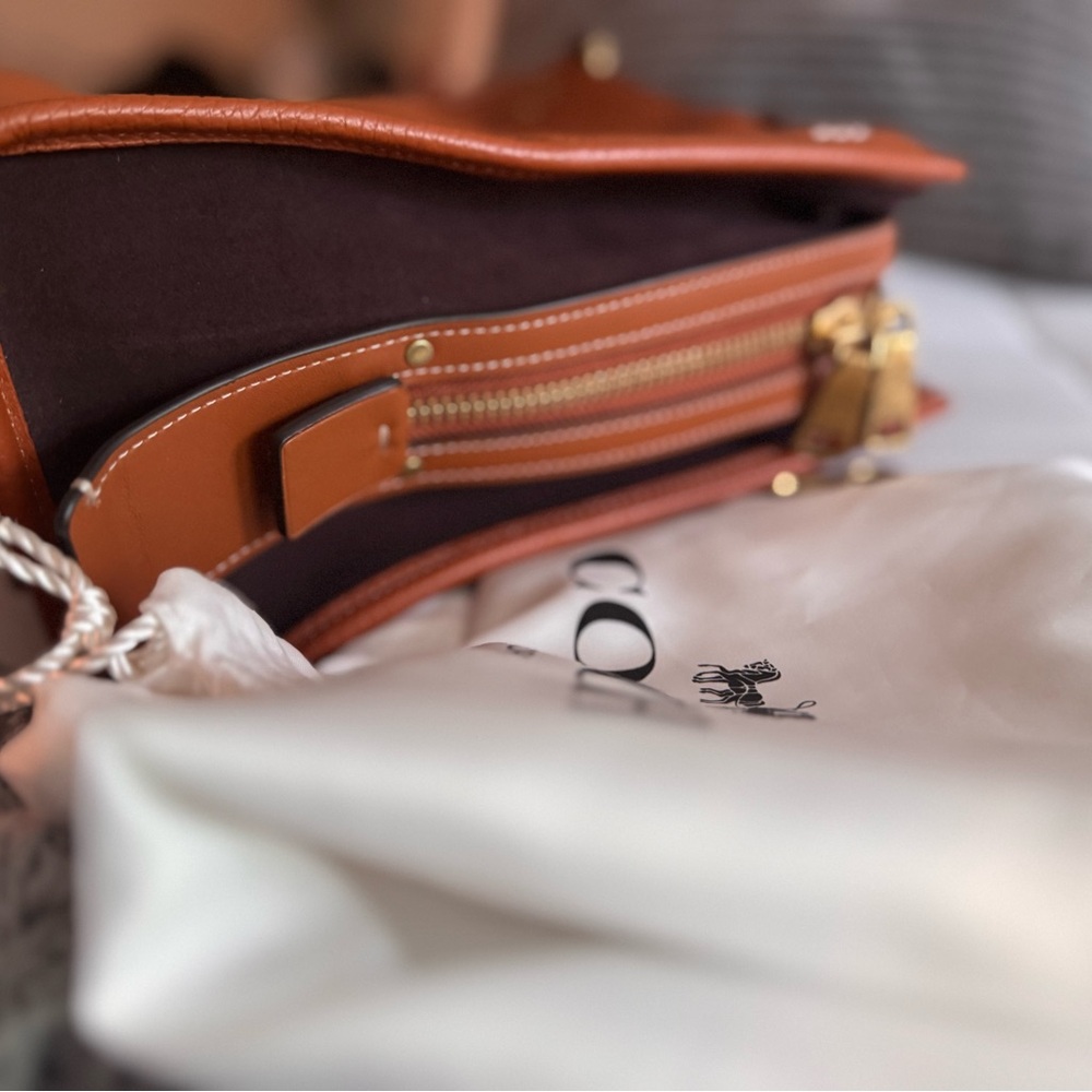 Coach Rogue Elegant Brown Leather Tote Bag - Picture 4 of 8